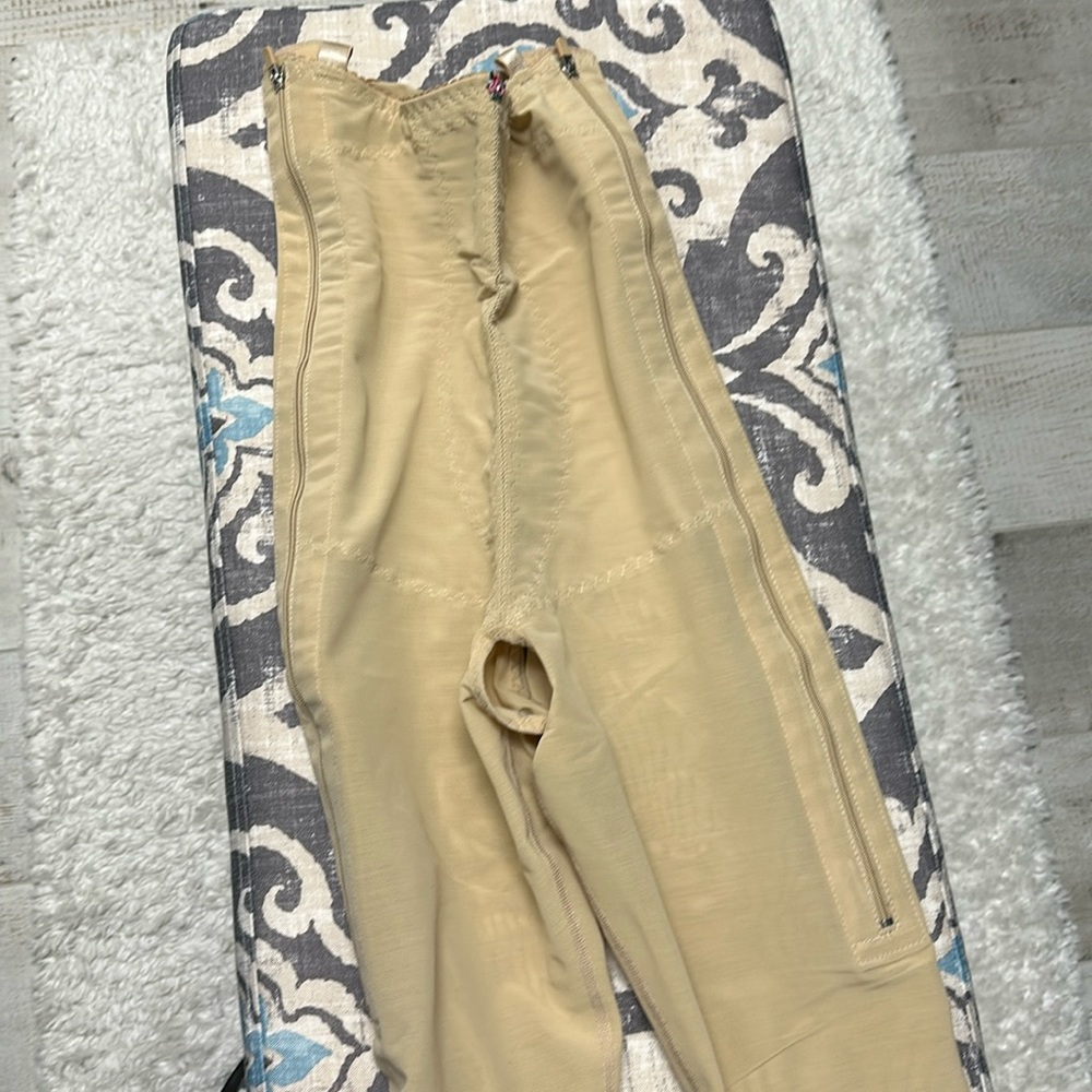 Medium Compression garment with zippers - post surgery